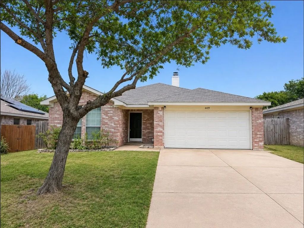6409 Riverwater Trail, Fort Worth