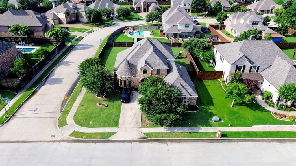 5730 Creek Crossing Lane, Sachse