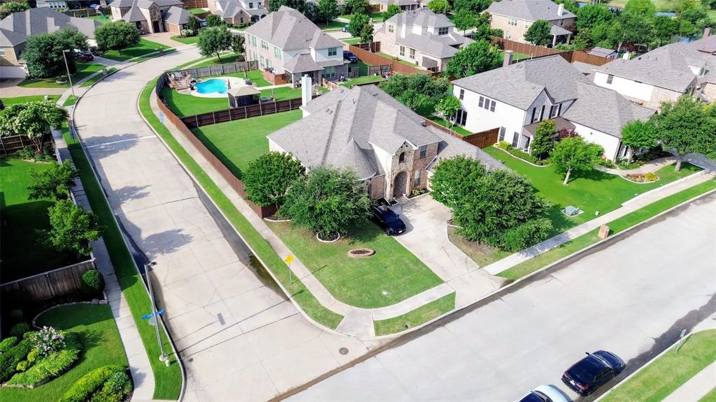 5730 Creek Crossing Lane, Sachse
