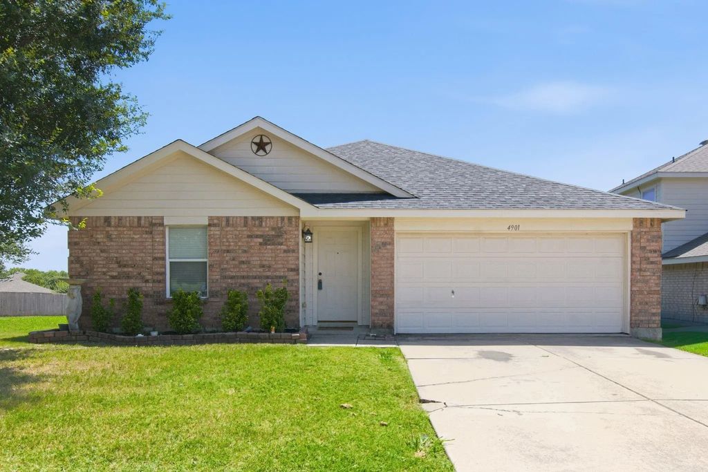 4901 Parkview Hills Lane, Fort Worth