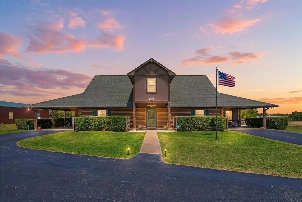7301 Comer Lane, Weatherford