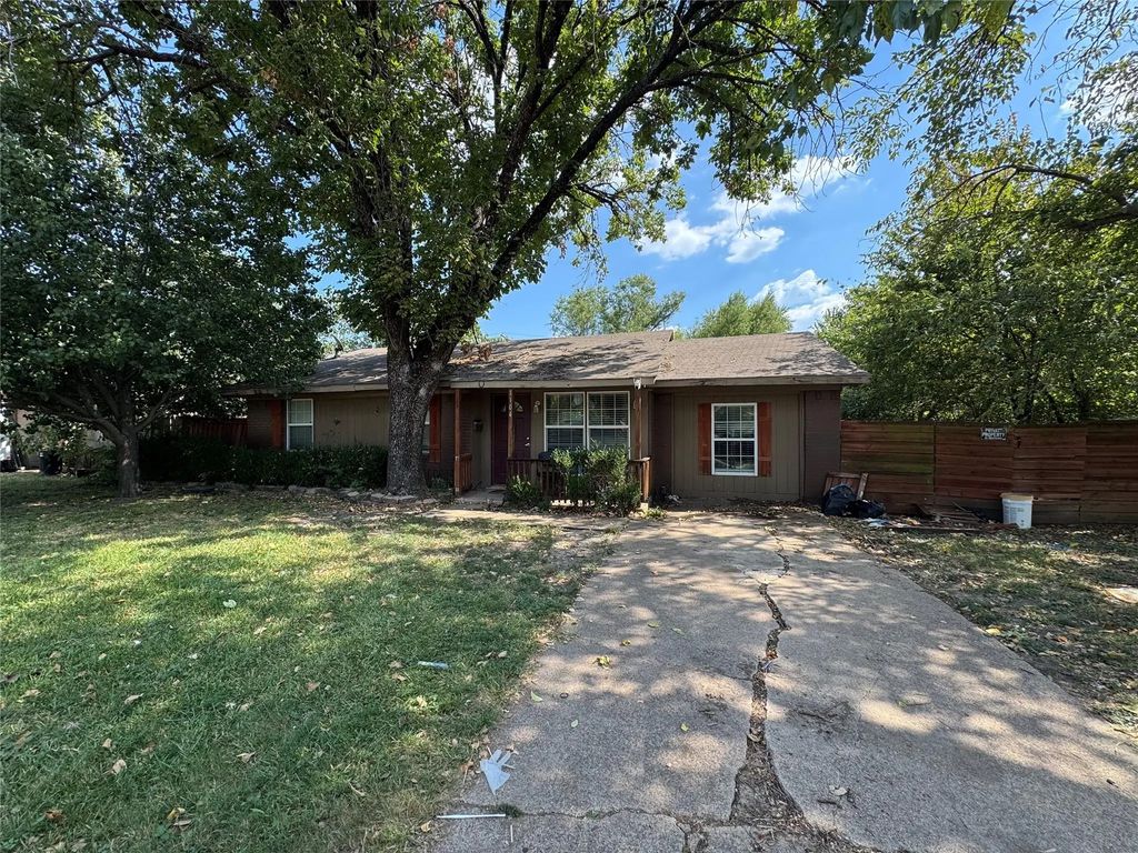 1104 Ridgeview Street, Mesquite