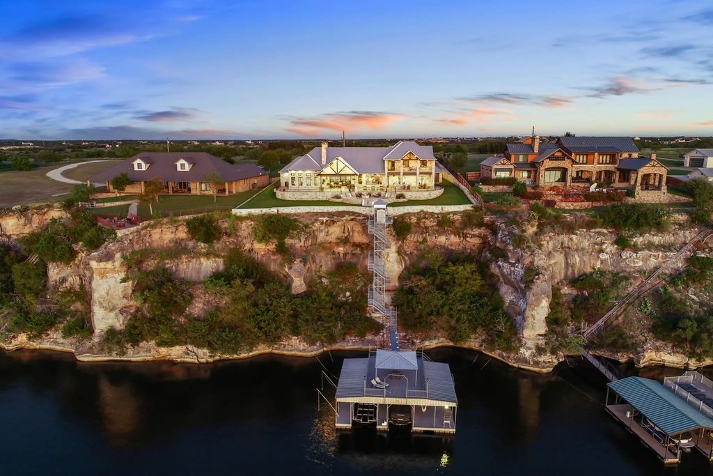 1025 Pecan Ridge, Possum Kingdom Lake
