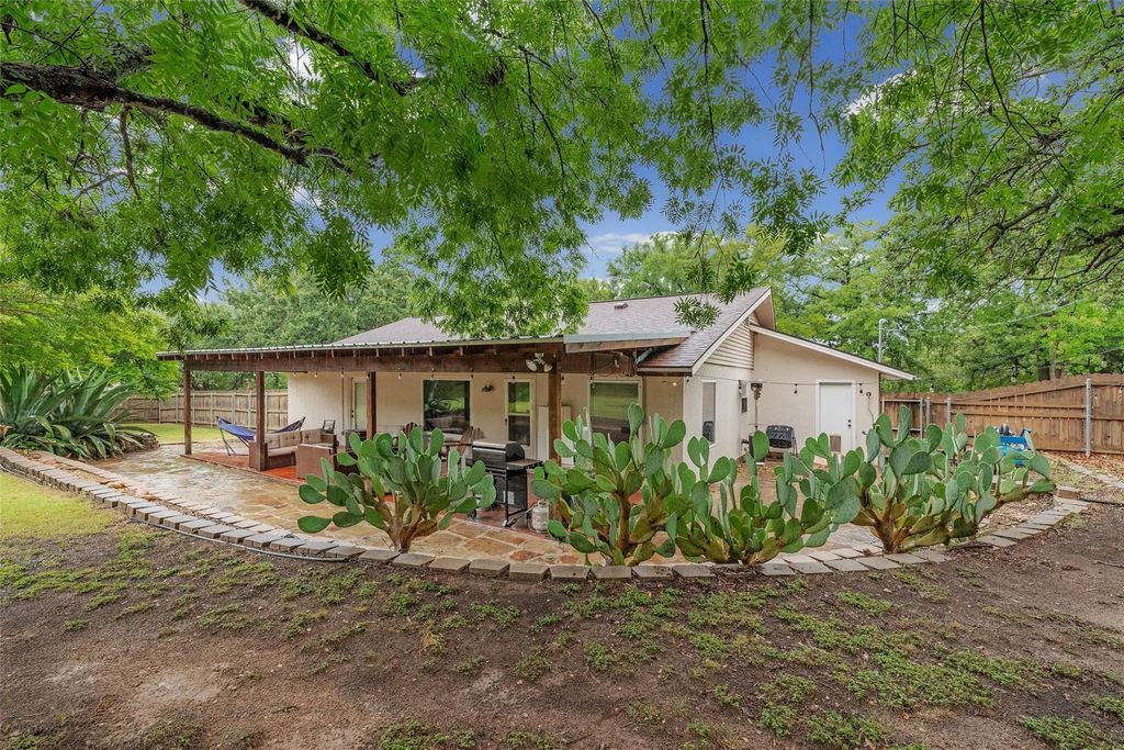 4111 Davis Road, Granbury