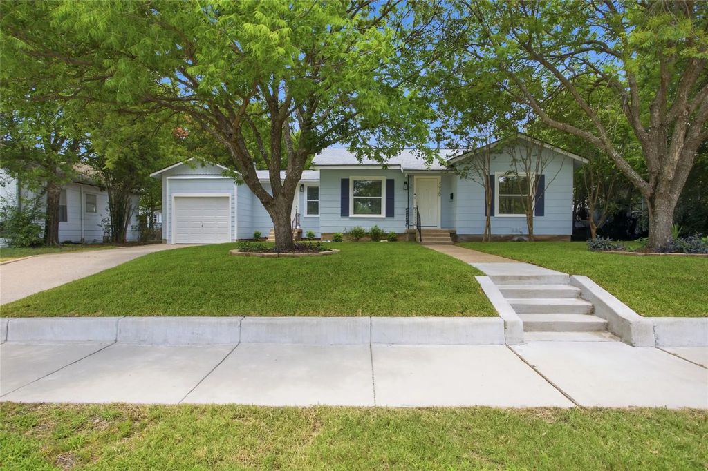 4930 Donnelly Avenue, Fort Worth