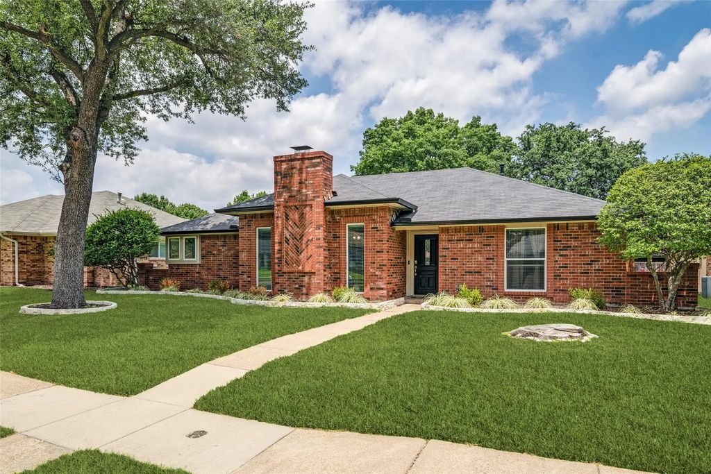 3701 Christopher Drive, Rowlett