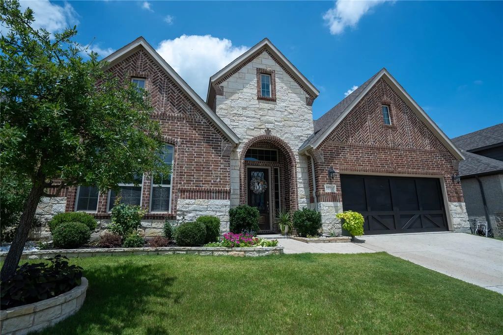 10316 Colina Drive, Fort Worth