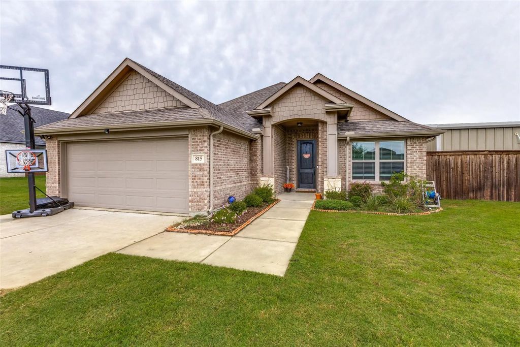 815 Wolf Springs Road, Ferris