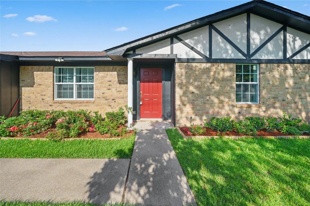 309 Gray Street, Henderson