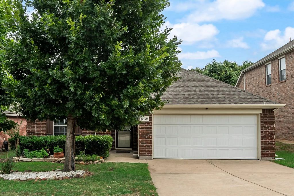10128 Longranger Drive, Fort Worth