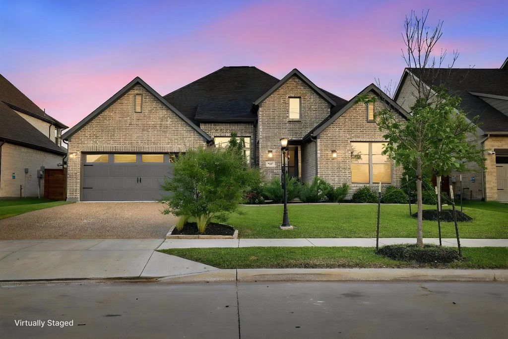 1432 Casting Ridge, Mesquite