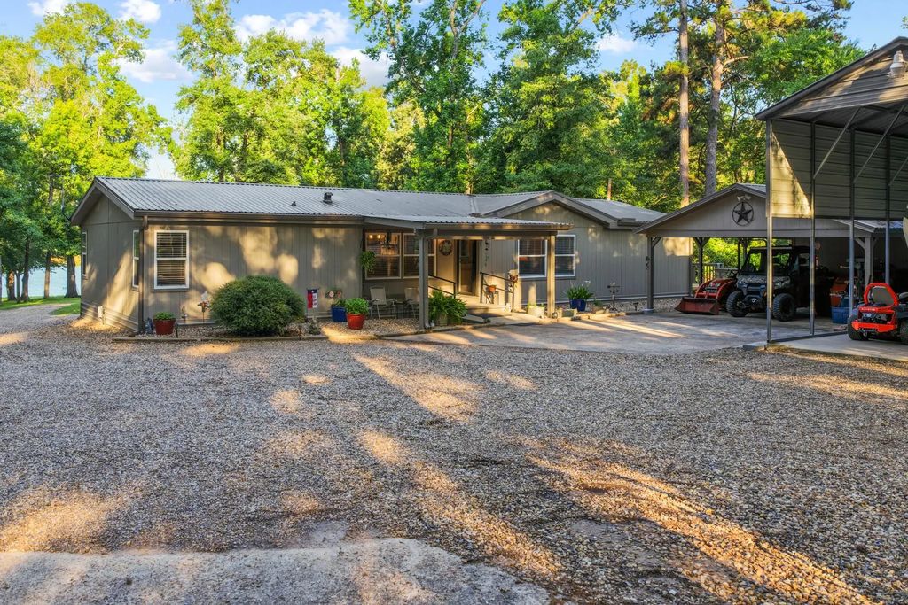 197 Shreveport Street, Avinger