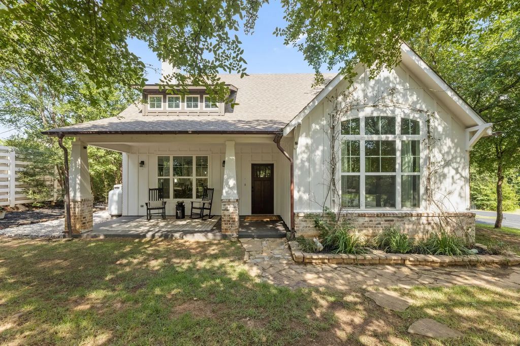 665 Chinn Chapel Road, Copper Canyon