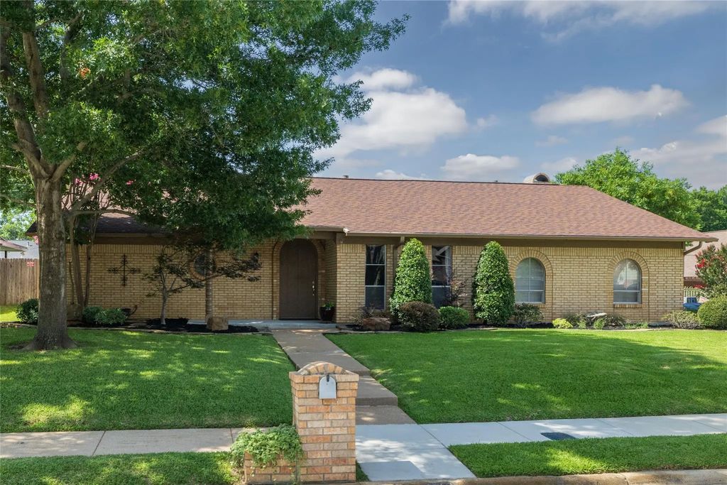 1710 Park Hill Drive, Arlington