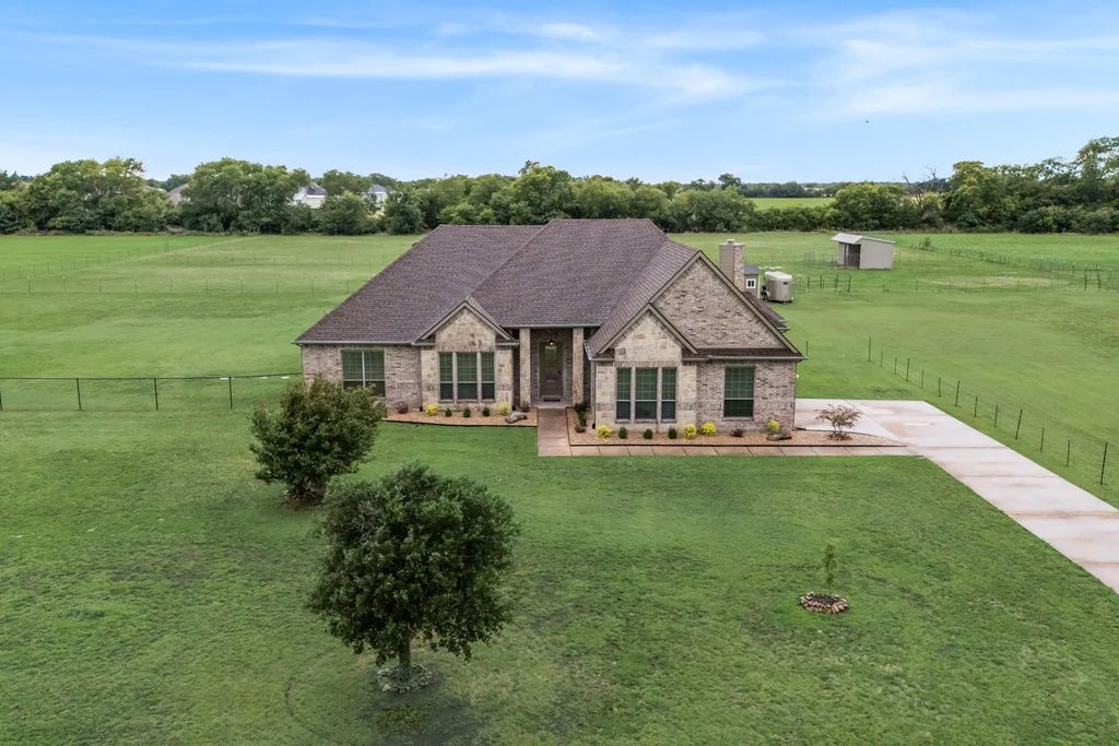 6192 Graham Point Trail, Royse City