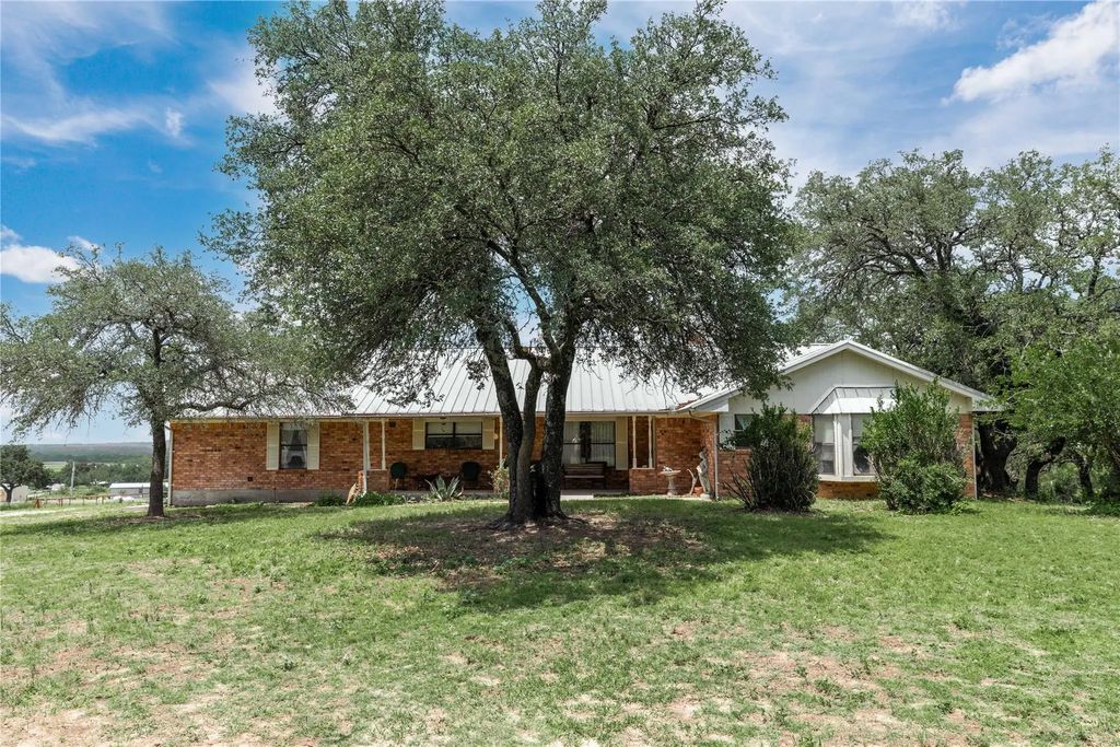3718 Highway 36 W, Rising Star