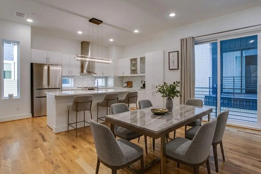 1936 Kearney Court, Dallas