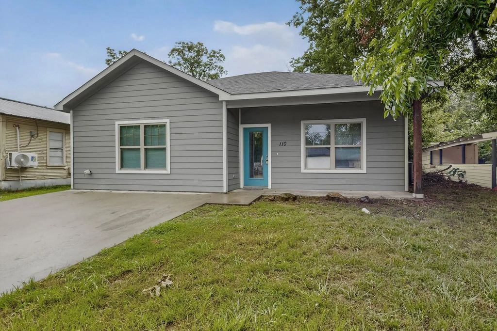 110 Ross Street, Sulphur Springs