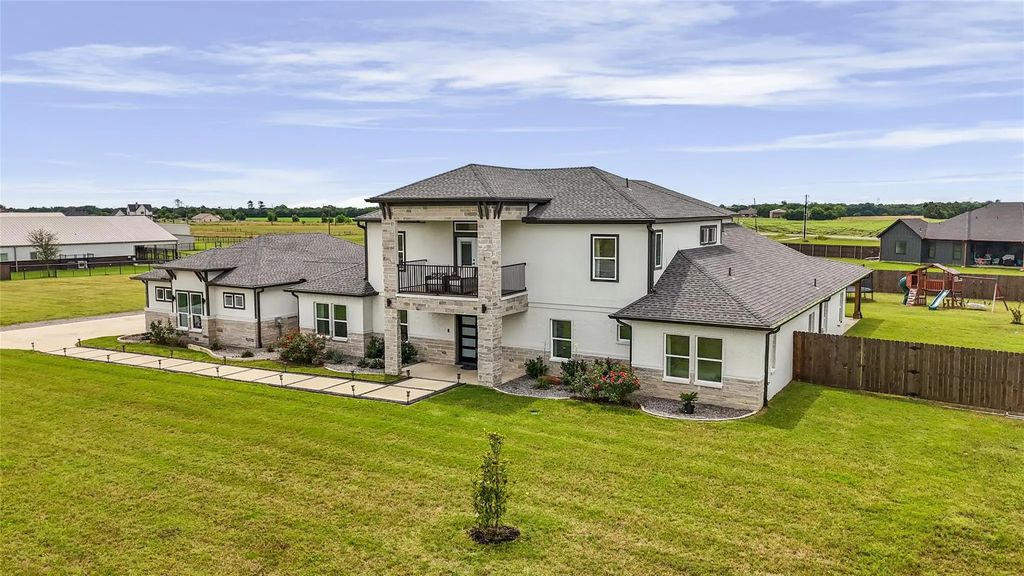3721 Highway 34, Ennis