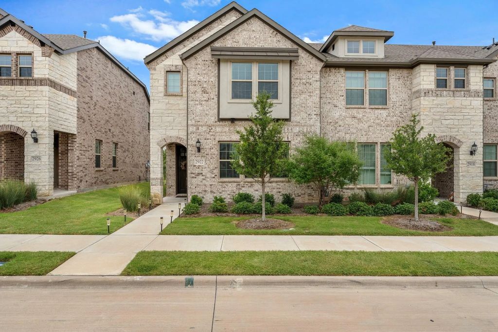 2922 Alto Drive, Sachse