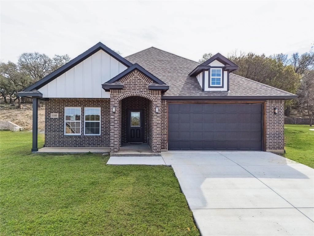 1103 Bandera Trail, Granbury