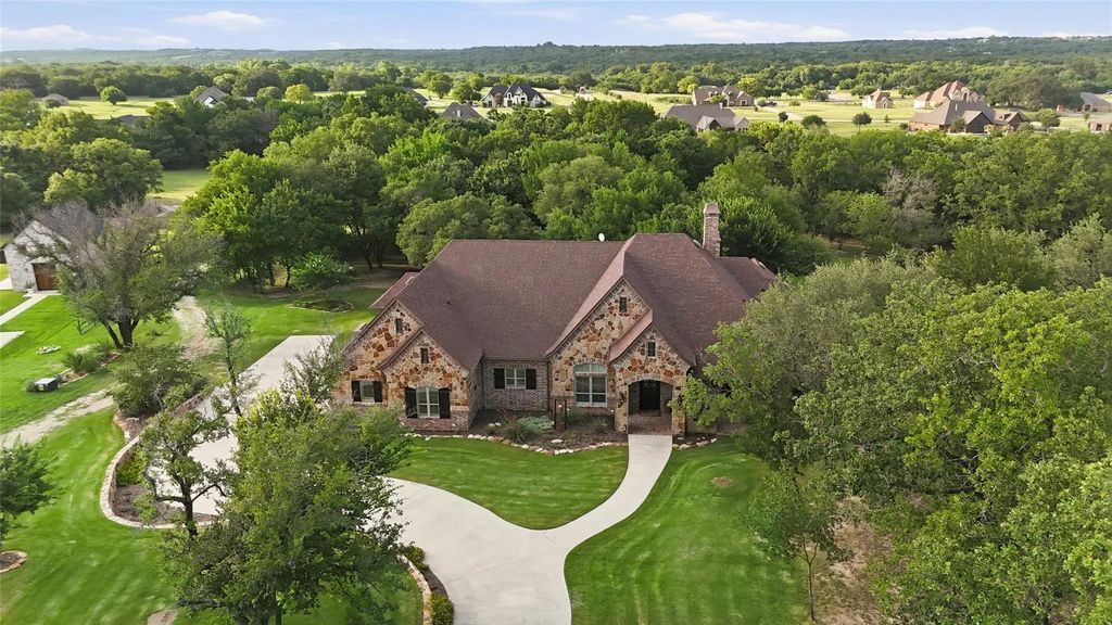 125 E Bozeman Lane, Fort Worth