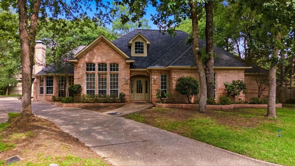 4117 Hollow Oak Circle, Tyler