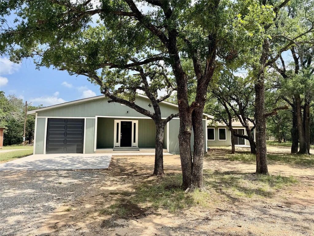 1810 Highway 570, Eastland