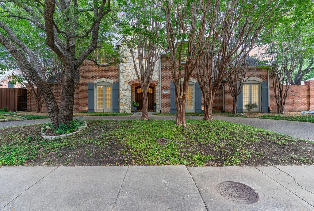 17508 Muirfield Drive, Dallas