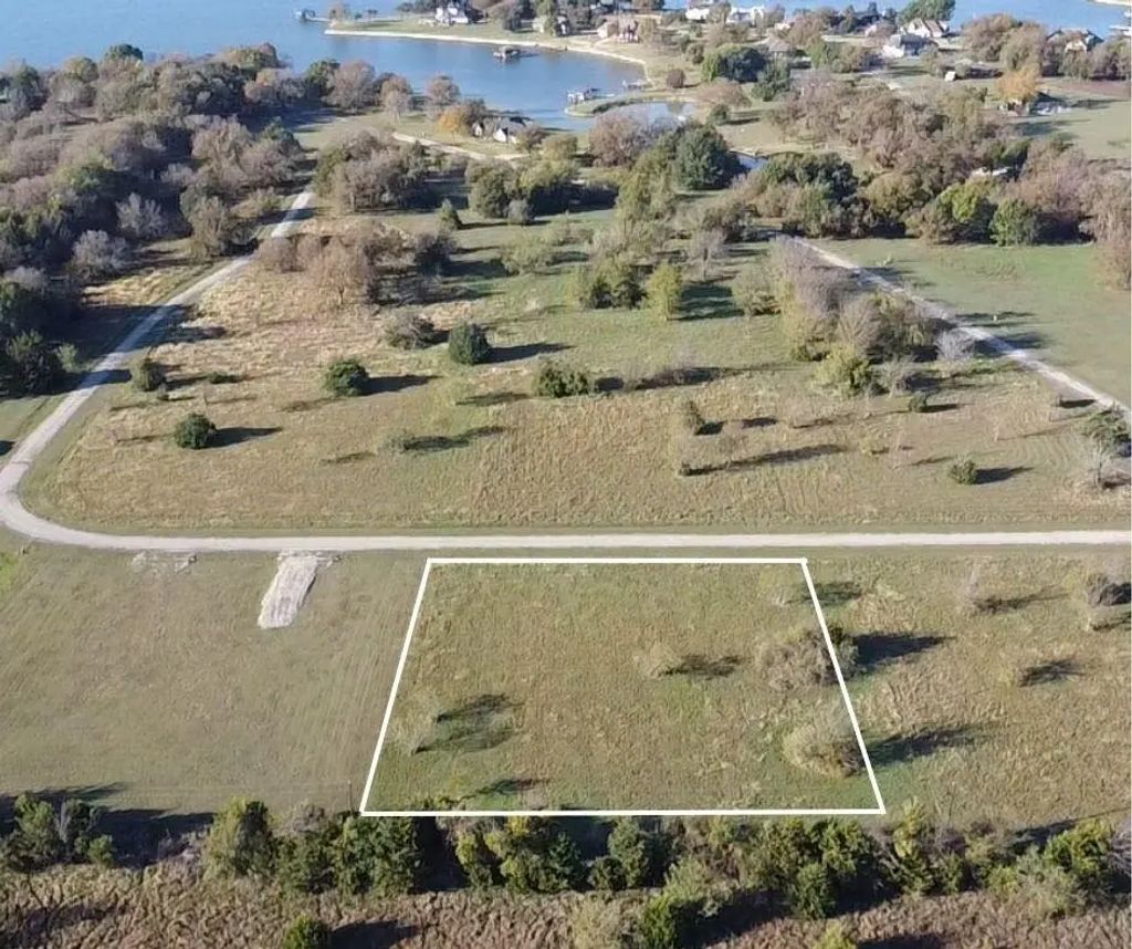 Lot 9 Indian Trail, Kerens