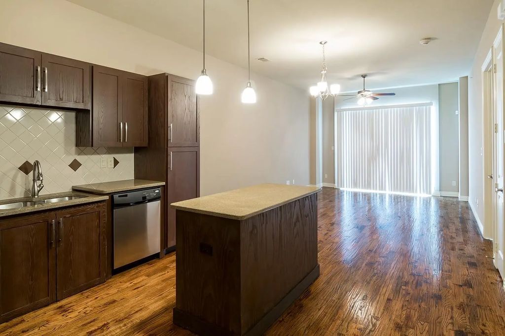 5232 Colleyville Boulevard 213, Colleyville