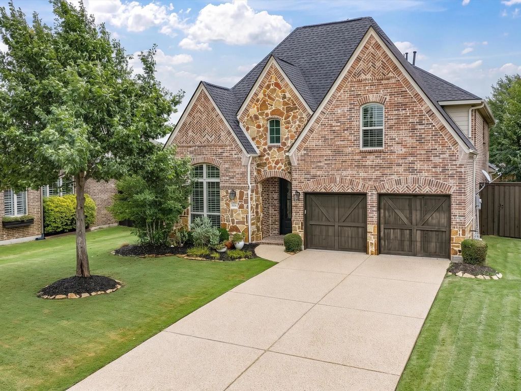 1120 Golden Sunset Court, Prosper