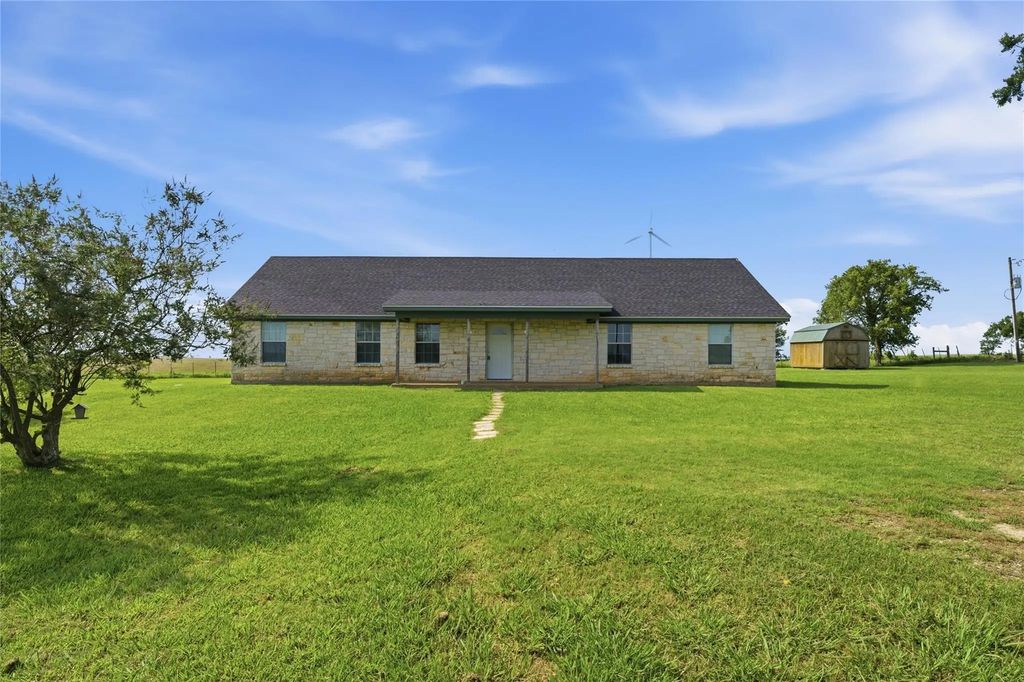 1727 Lcr 124, Mount Calm