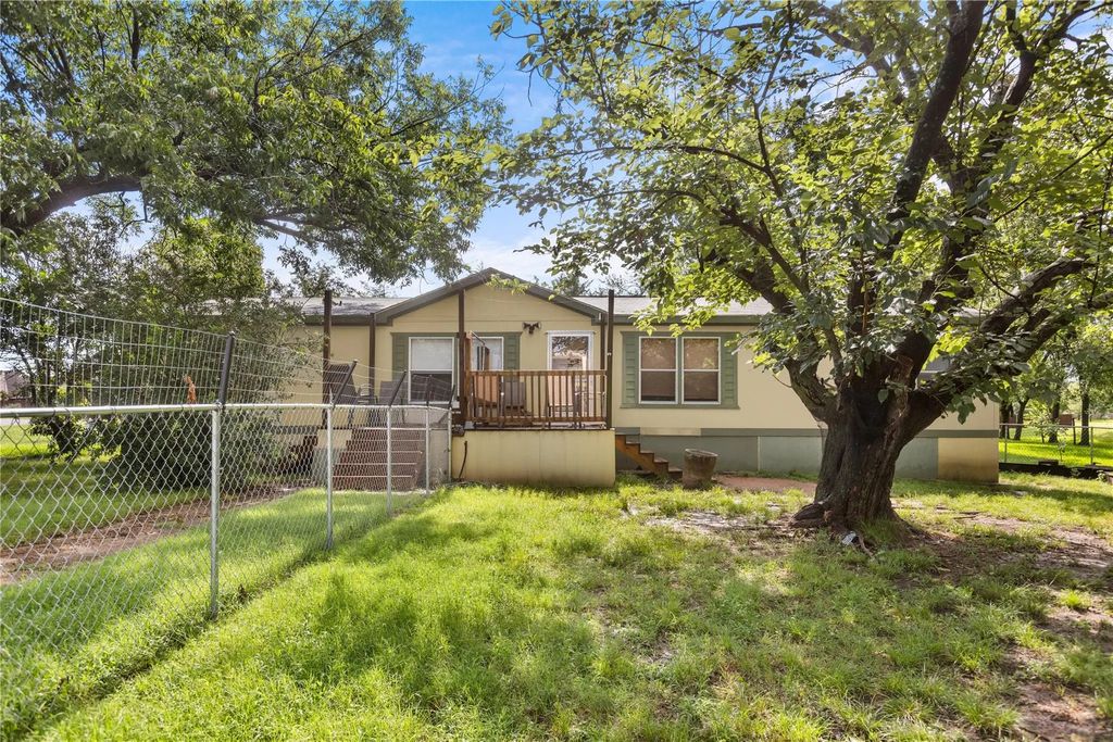 830 Pearce Drive, Pottsboro