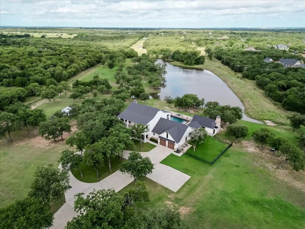 1340 Lacy Drive, Lipan