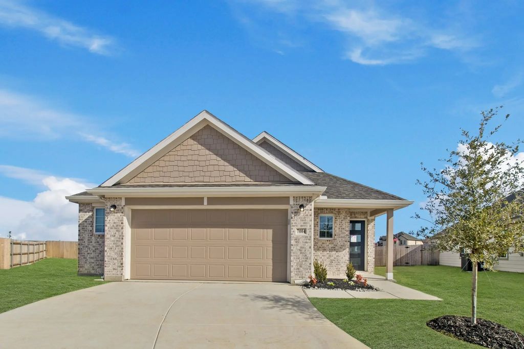 7004 Trestle Street, Fort Worth