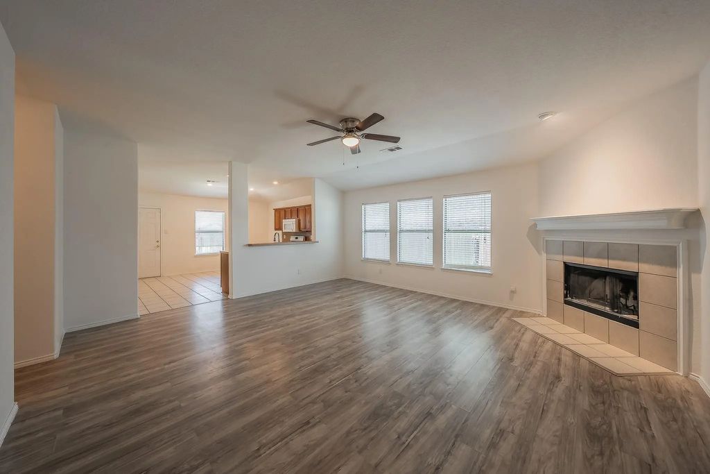 536 Goldstone Lane, Fort Worth