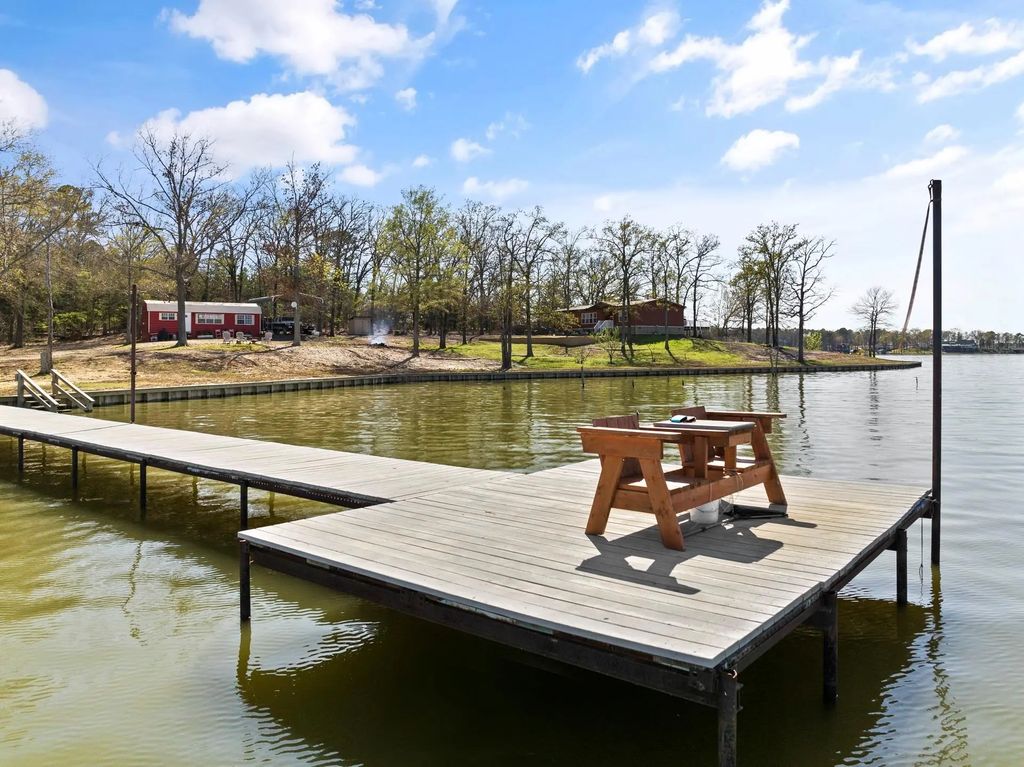 772 County Road 2417, Leesburg