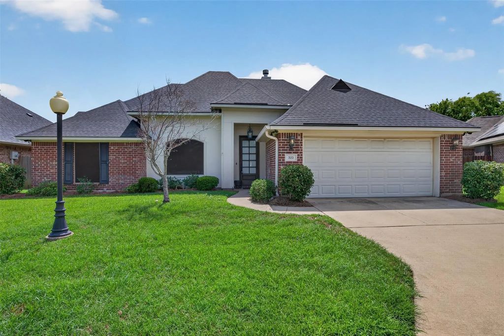 323 Oakland Place, Bossier City