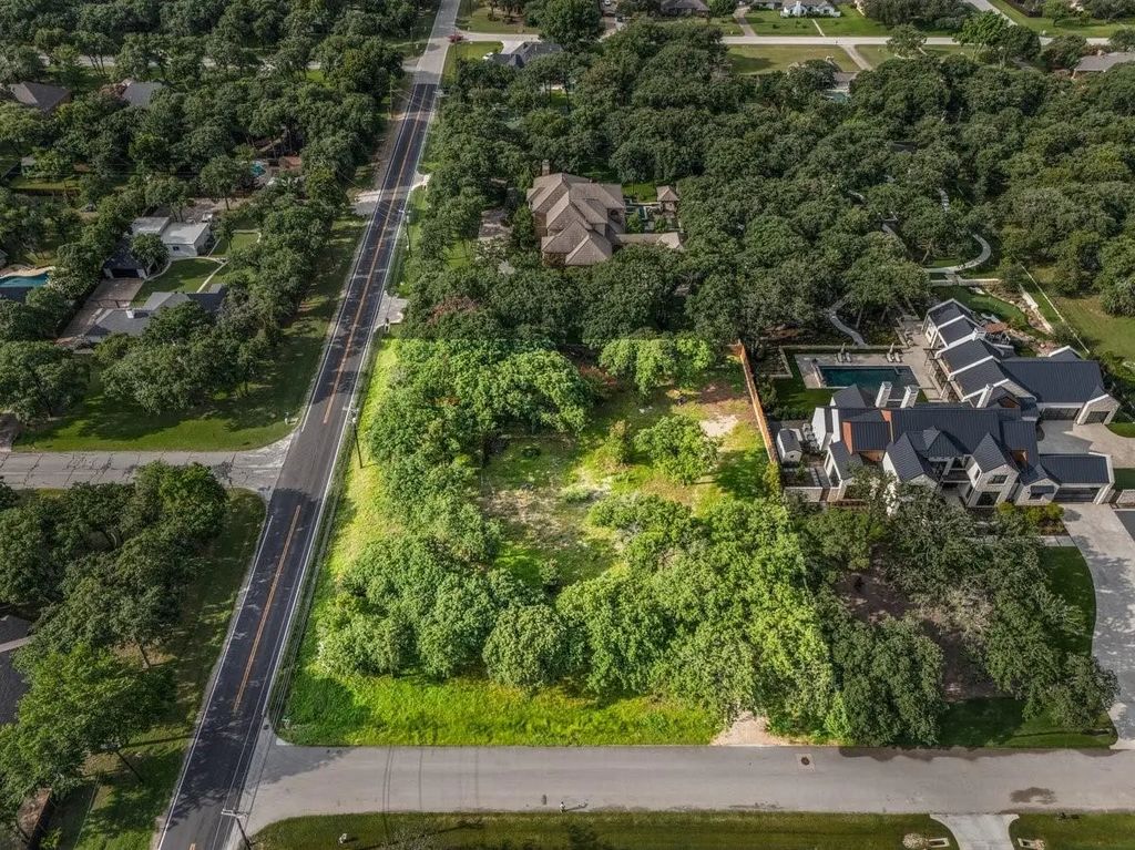 1952 Autumn Drive, Keller