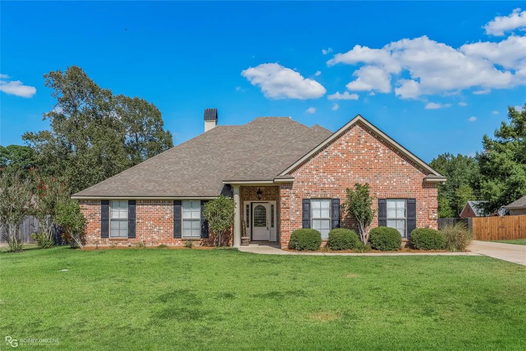 605 Jade Circle, Haughton