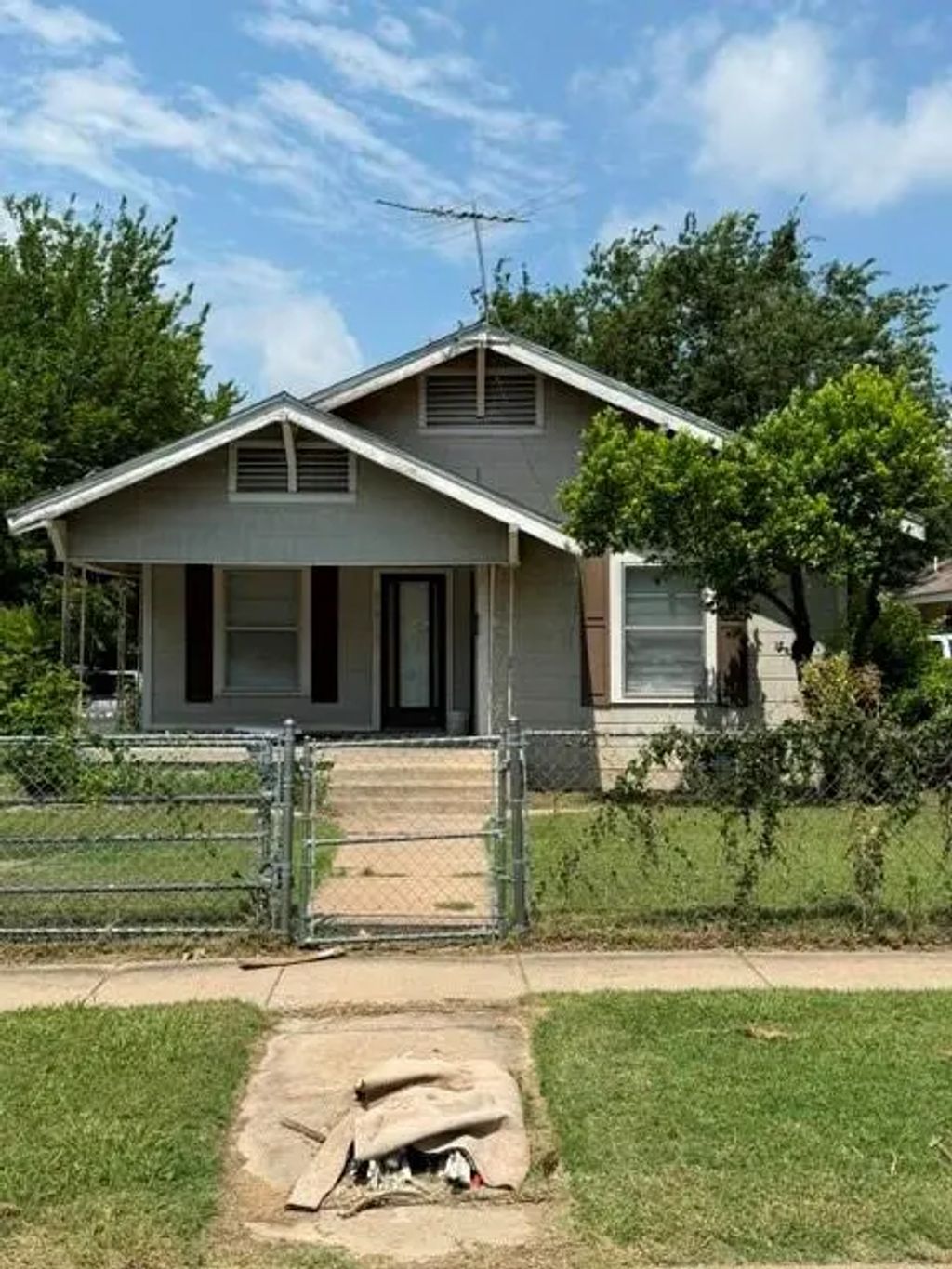 2203 Pearl Avenue, Fort Worth