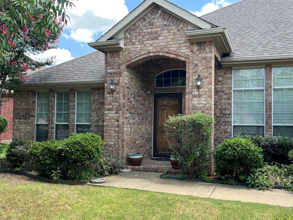 4605 Bellflower Way, Fort Worth