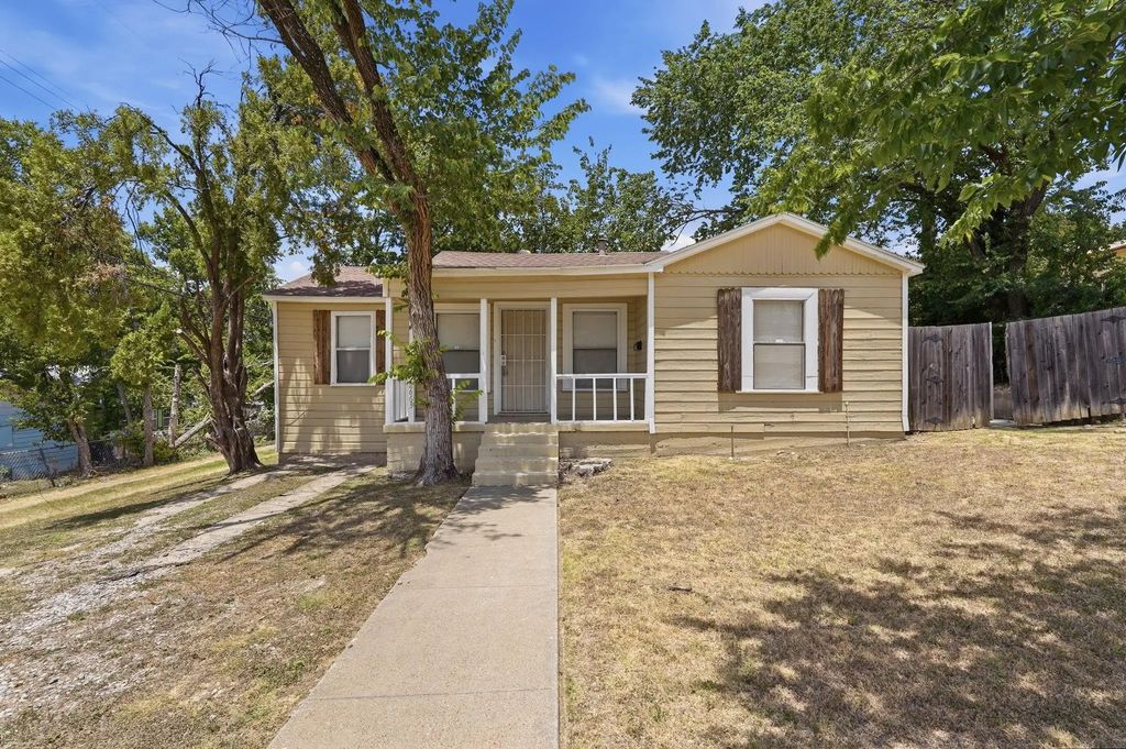 2663 Burton Avenue, Fort Worth