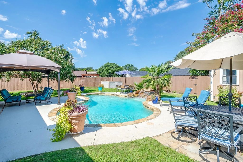 922 Highland Drive, Cleburne