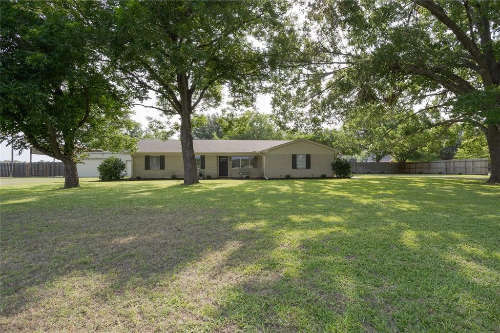 3999 Speegleville Road, Waco