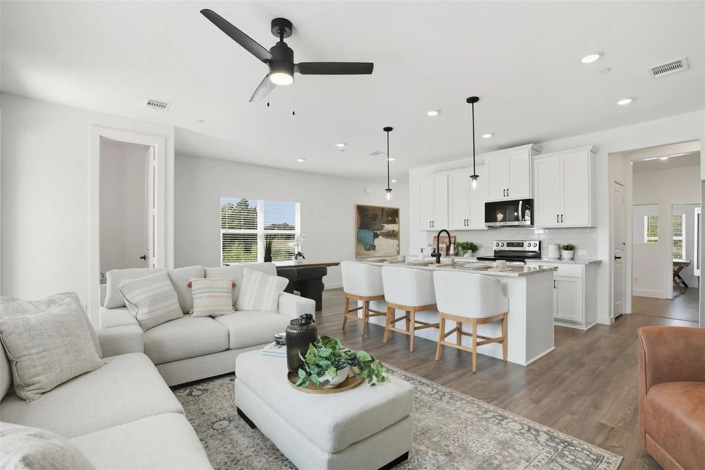 1117 Isaiah Court, Heath