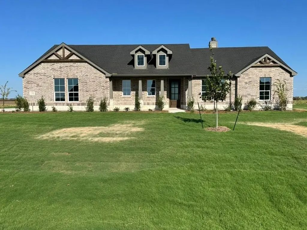 150 Sunny Side Road, Valley View