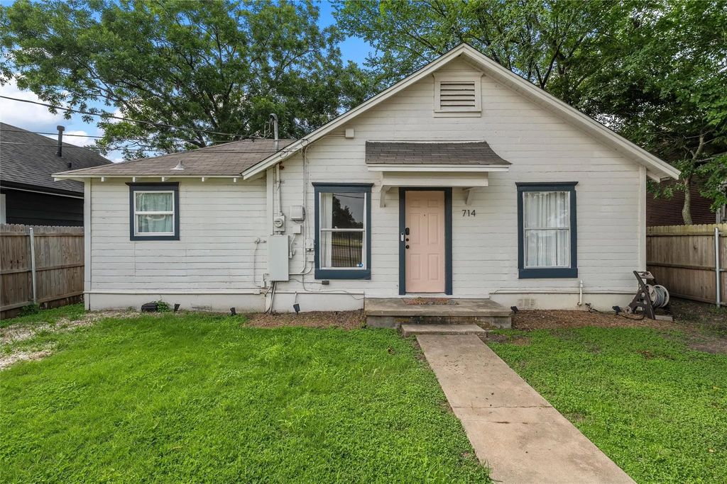 714 Hines Avenue, Waco