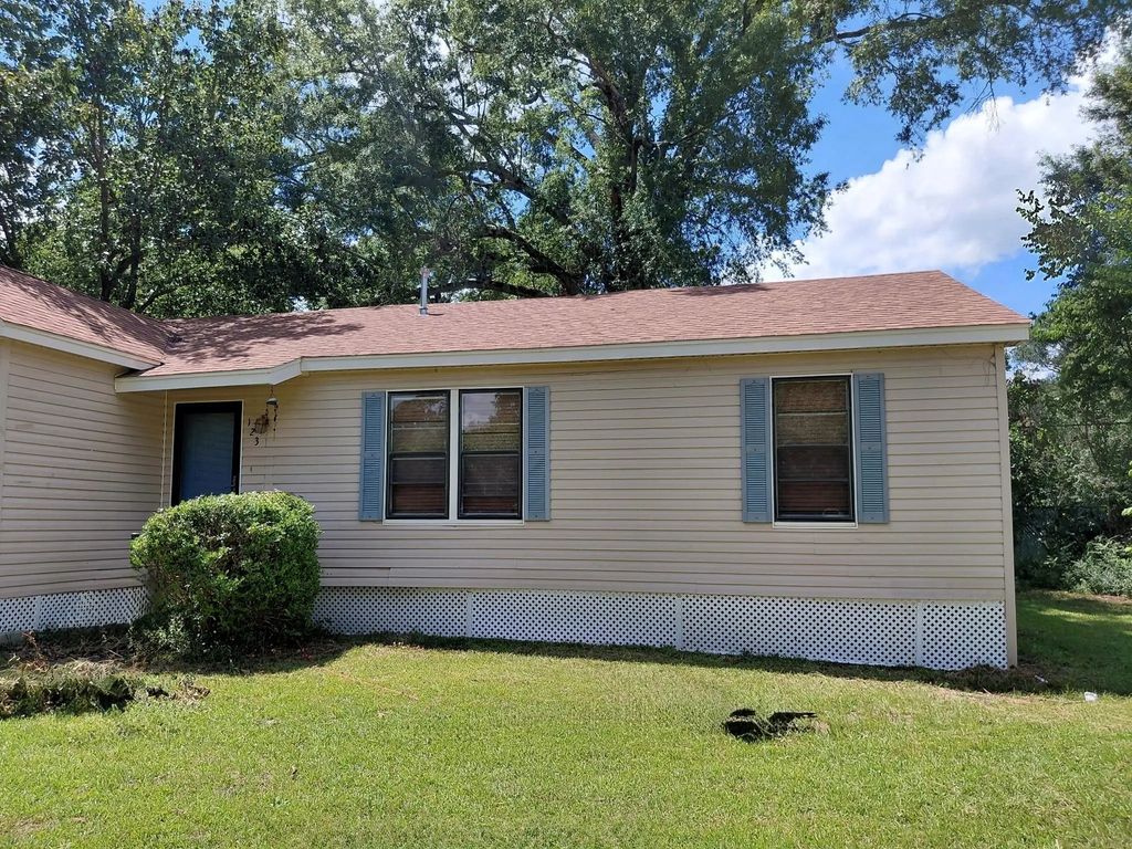123 Washington Street, Minden